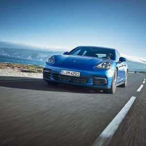 Porsche Panama, le nuove ibride di lusso