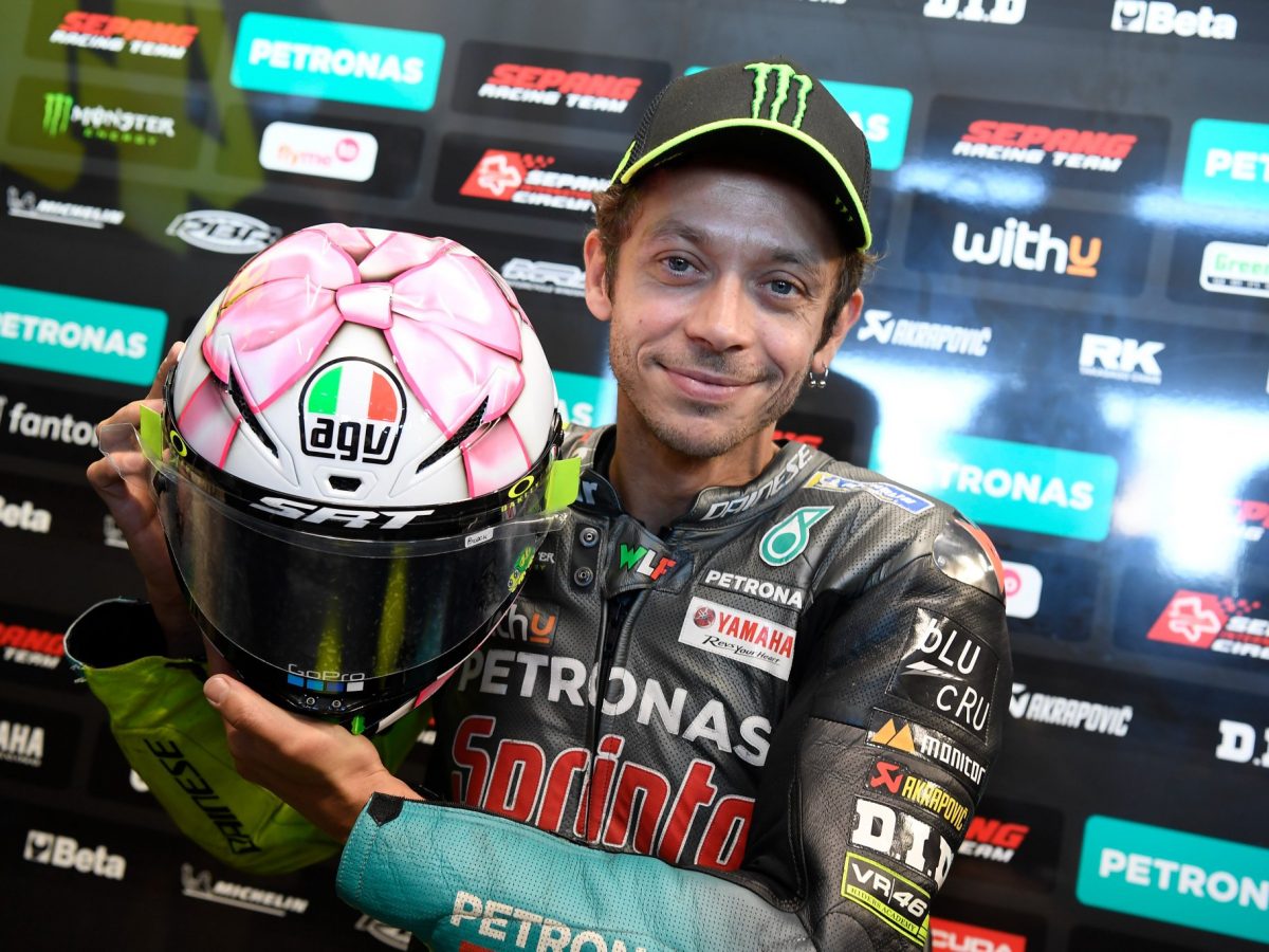 Tutti i caschi di Valentino Rossi: i modelli più significativi |  MotoriMagazine.it