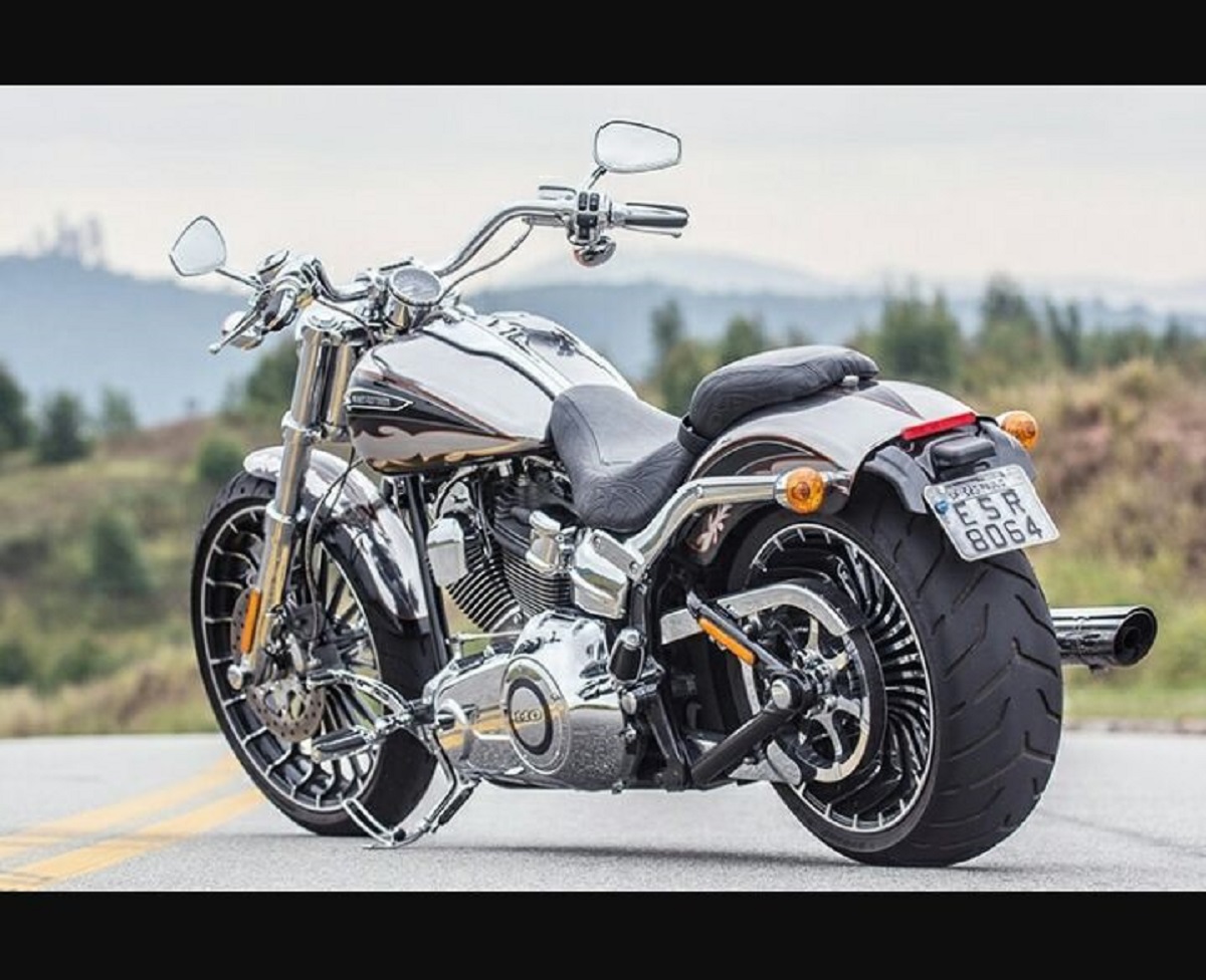 moto custom