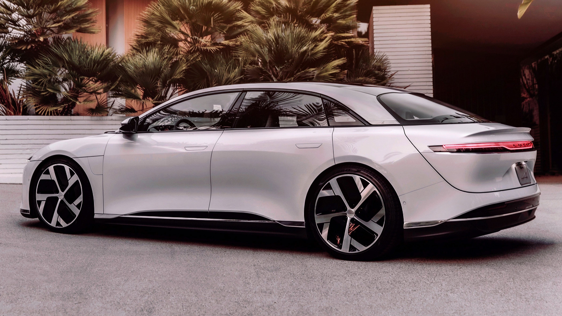 lucid air consegne