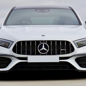 Mercedes ha venduto tutte le sue azioni Renault