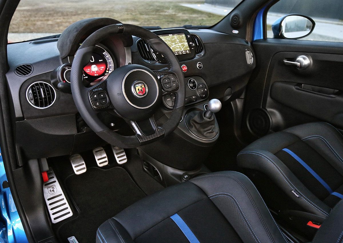 Abarth 695 Tributo 131 Rally dettagli