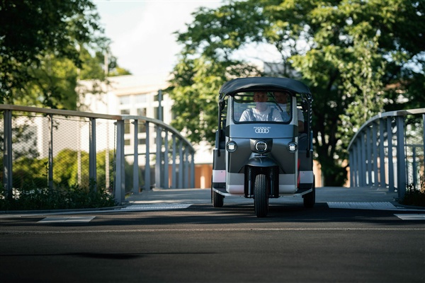 tuk-tuk Audi elettrico