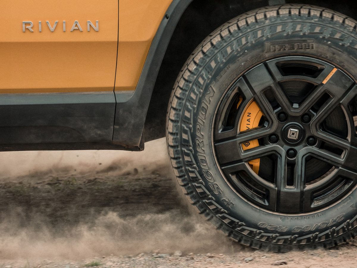 rivian auto elettrica 2025