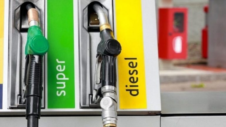 prezzi-ribassati-agosto-2022-caro-benzina