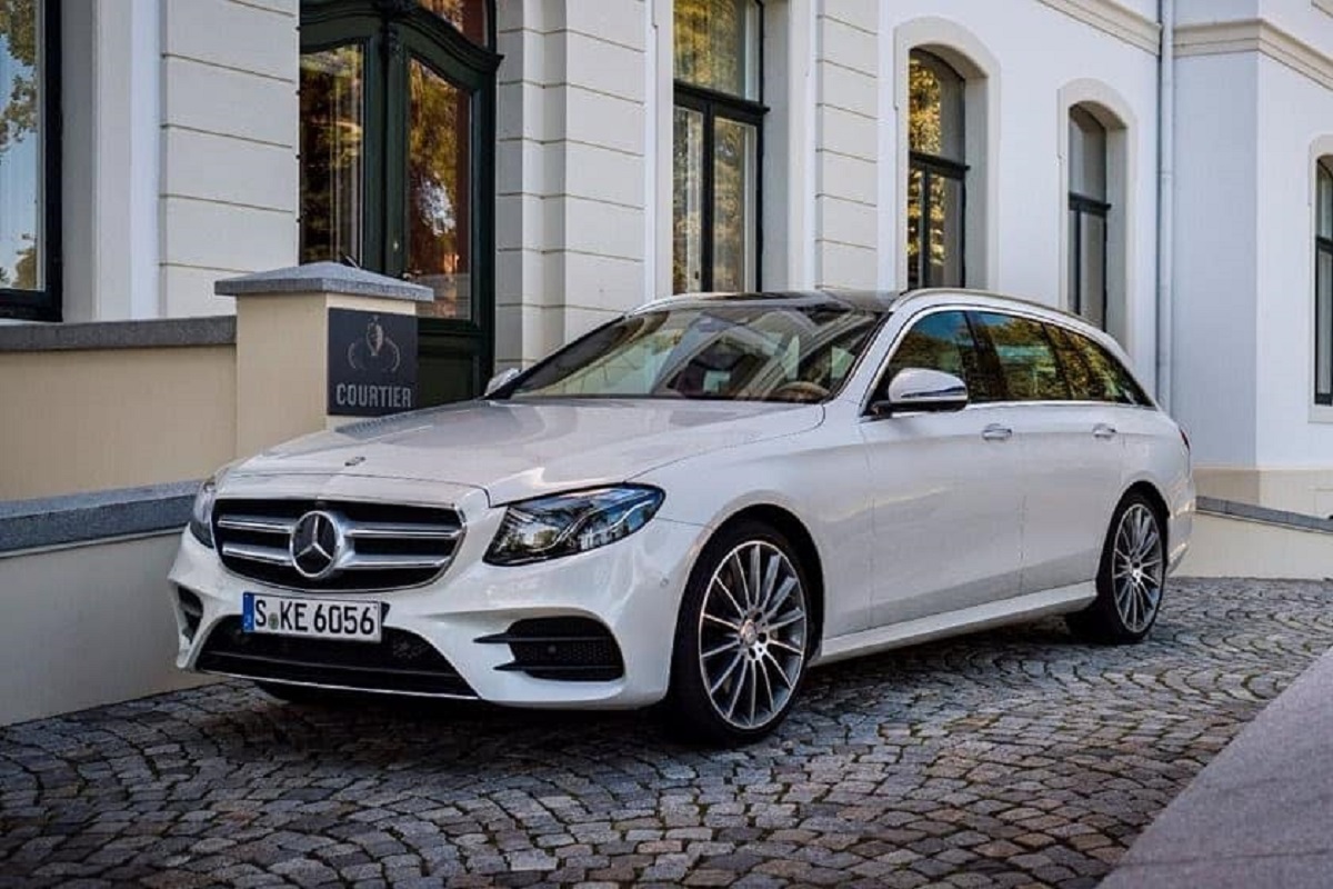 Mercedes-E-Class-Wagon-W-214-reality-by-end-2022-001