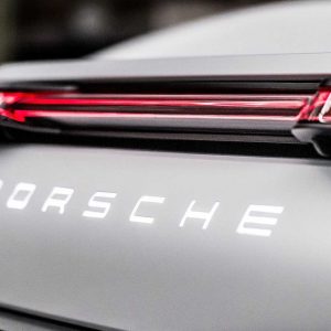 Porsche suv elettrico