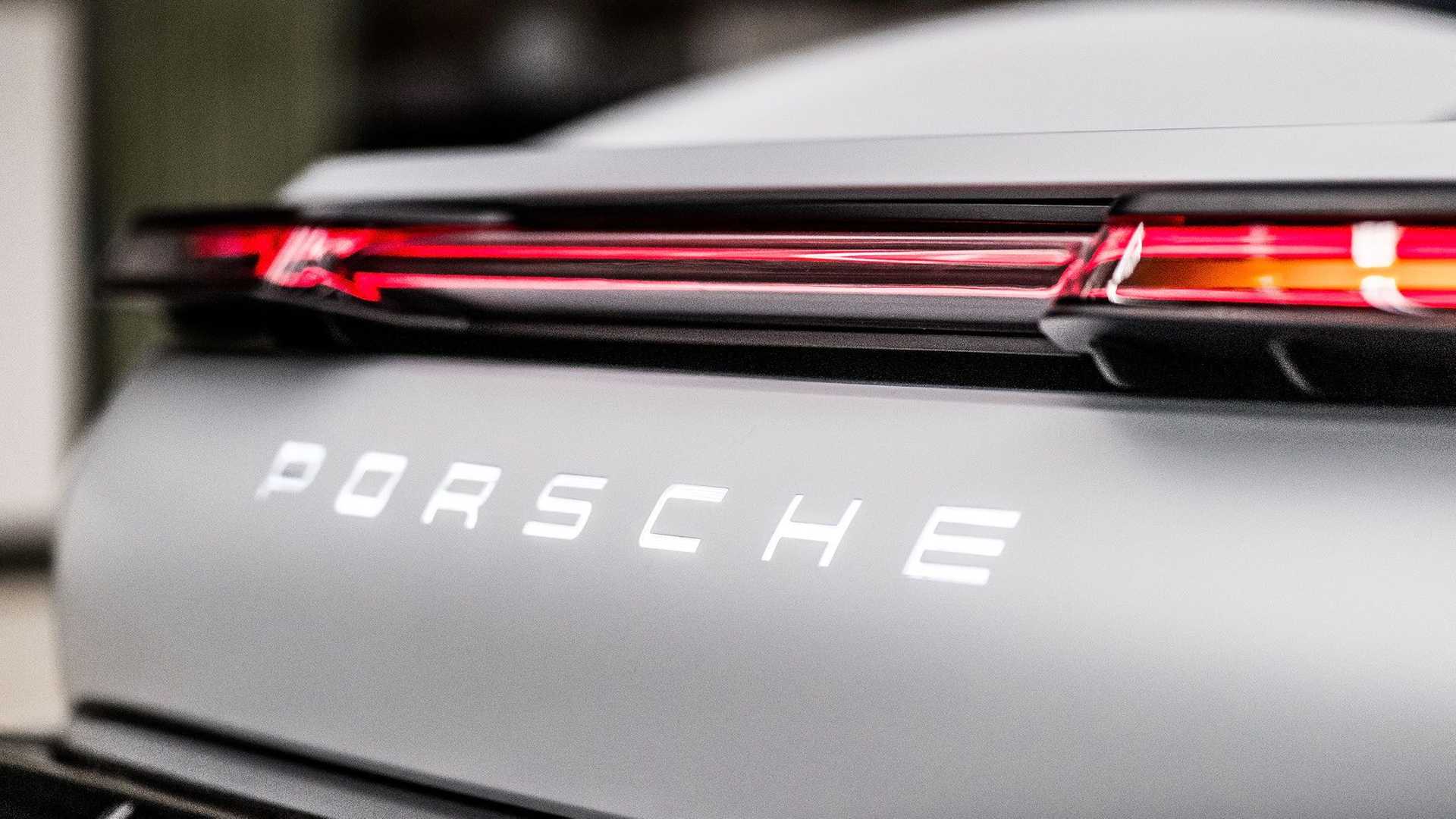 Porsche suv elettrico