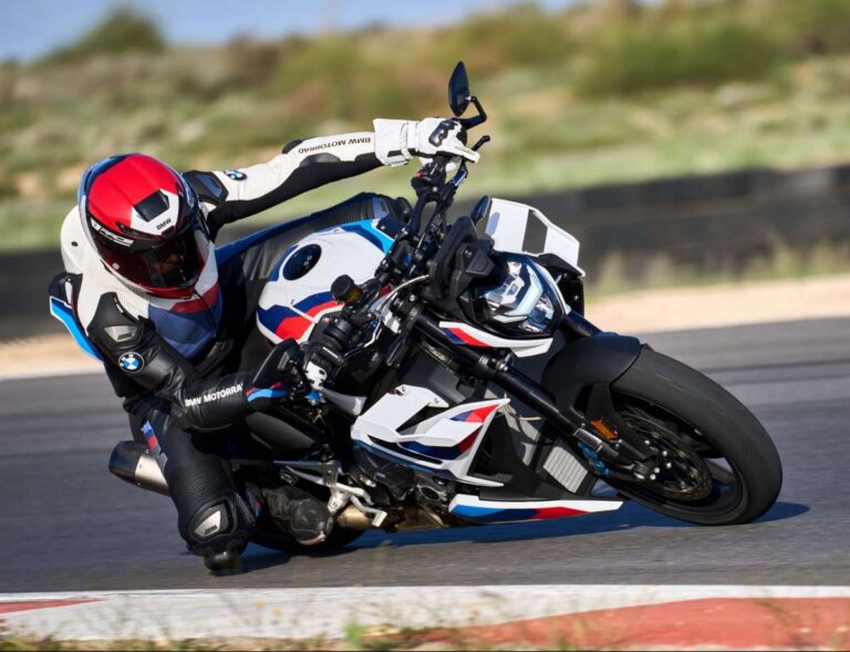 BMW M1000R