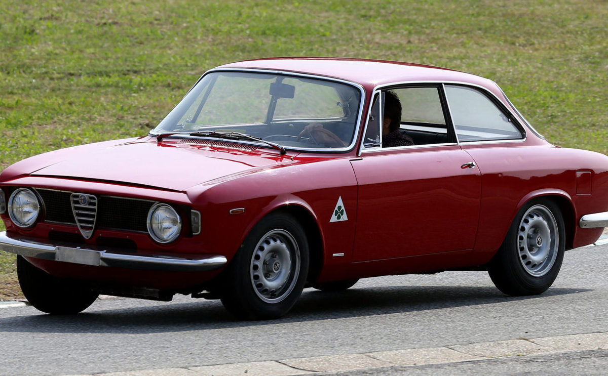 Alfa Romeo Giulia GT bertone