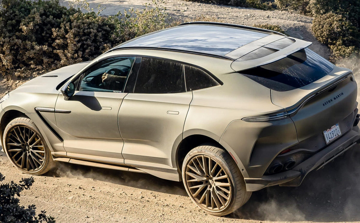 Aston Martin DBX caratteristiche