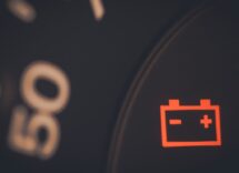 spia batteria auto