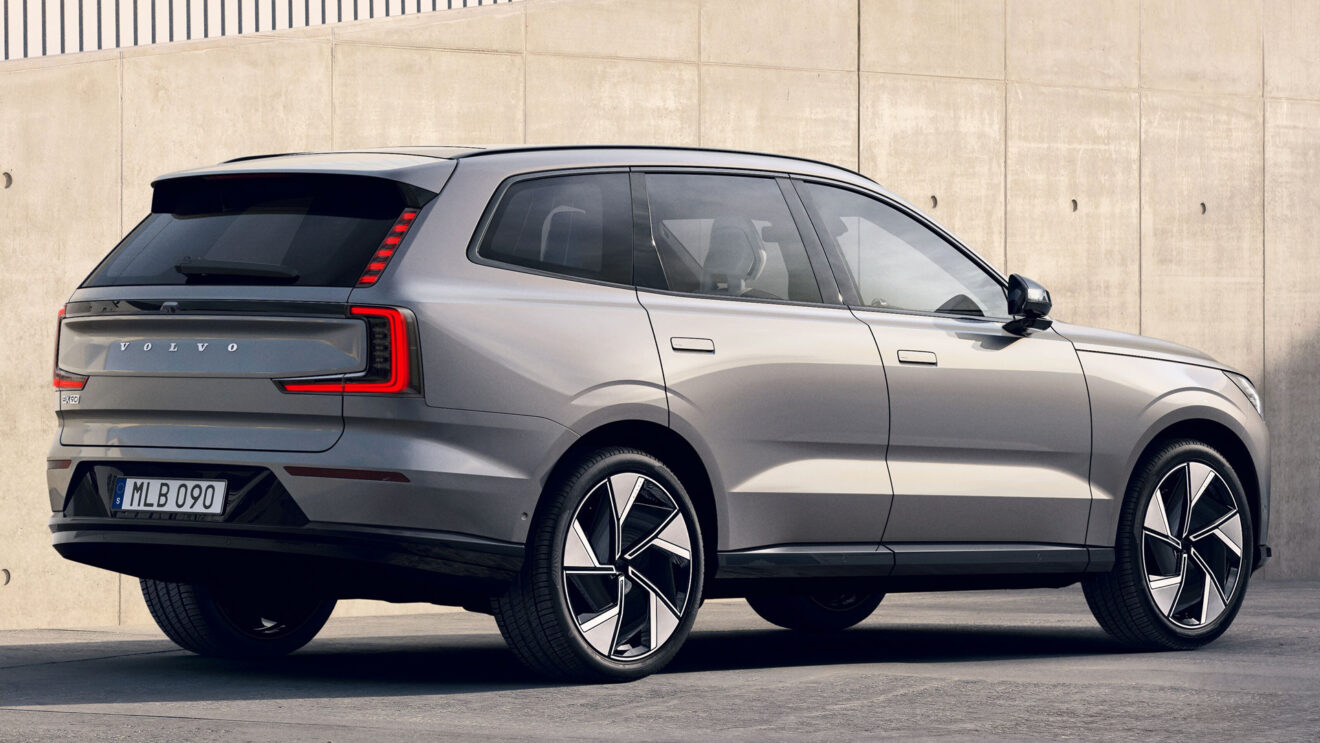 Volvo EX90 esterno