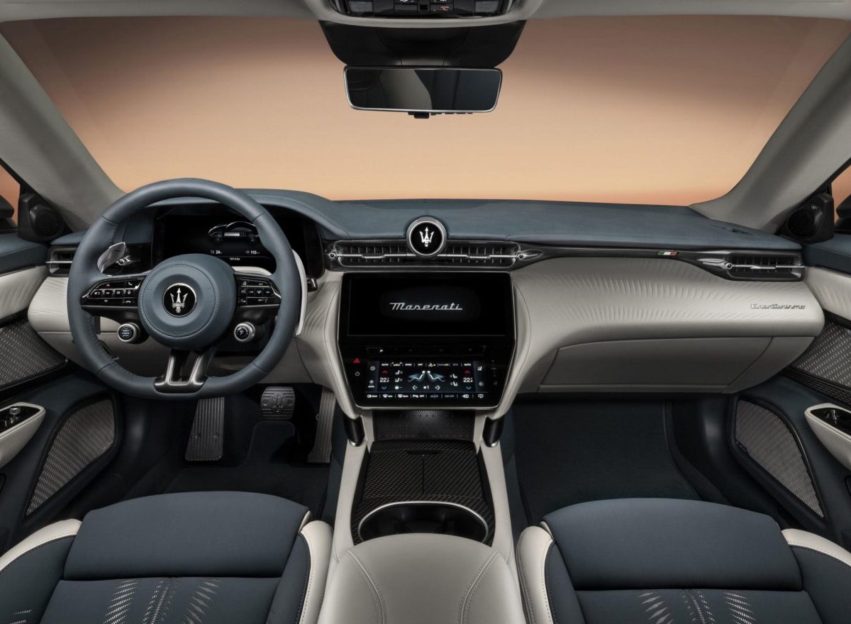 Maserati GranTurismo 2023 interni