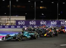 GP d'Arabia, Perez domina davanti a Verstappen: lontane le Ferrari