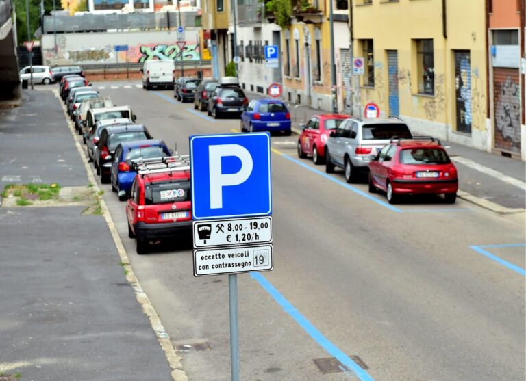 dove le auto ibride non pagano il parcheggio
