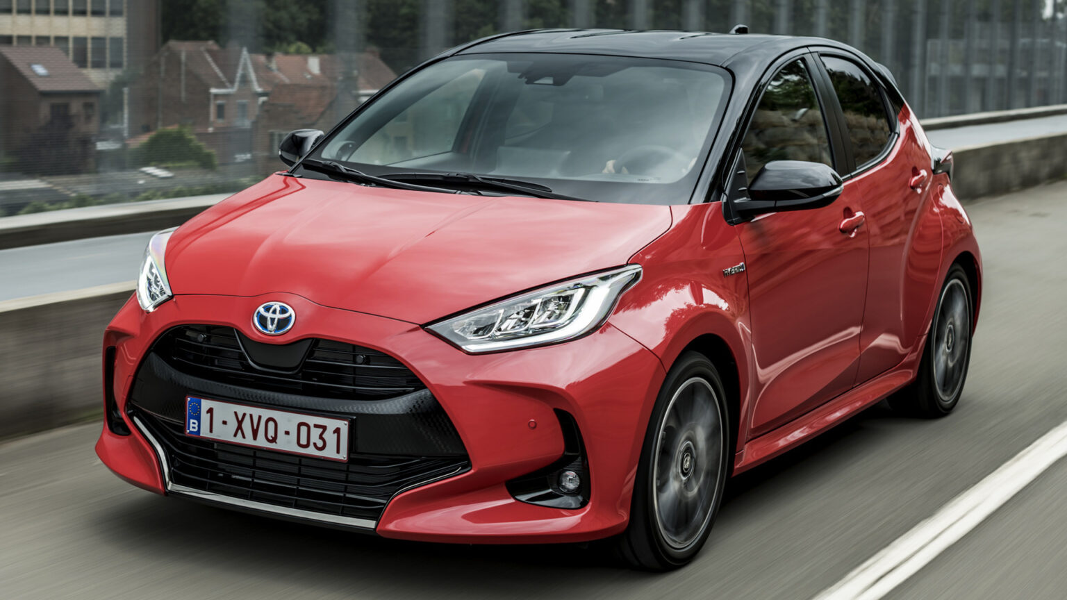 Come collegare il navigatore alla Toyota Yaris: la guida