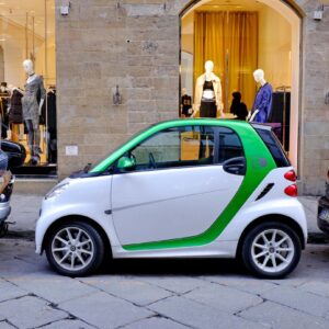 le auto elettriche pagano il parcheggio