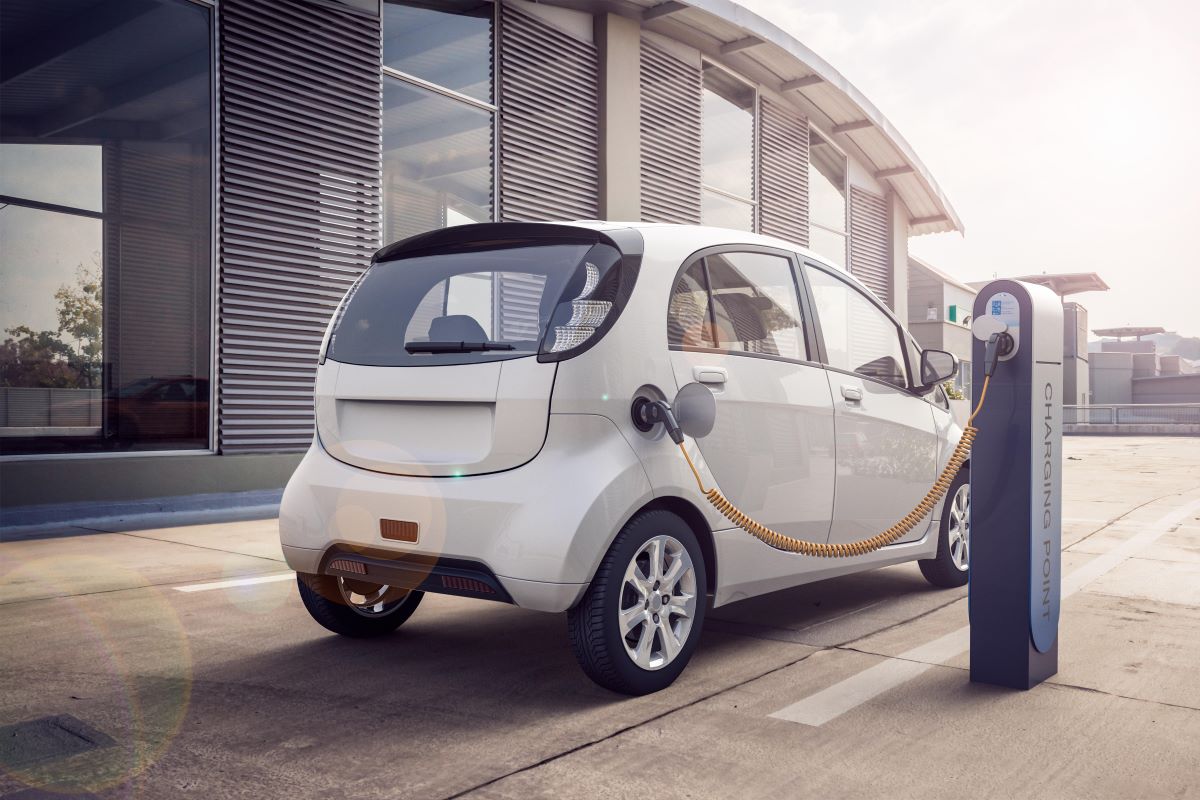 le auto elettriche inquinano