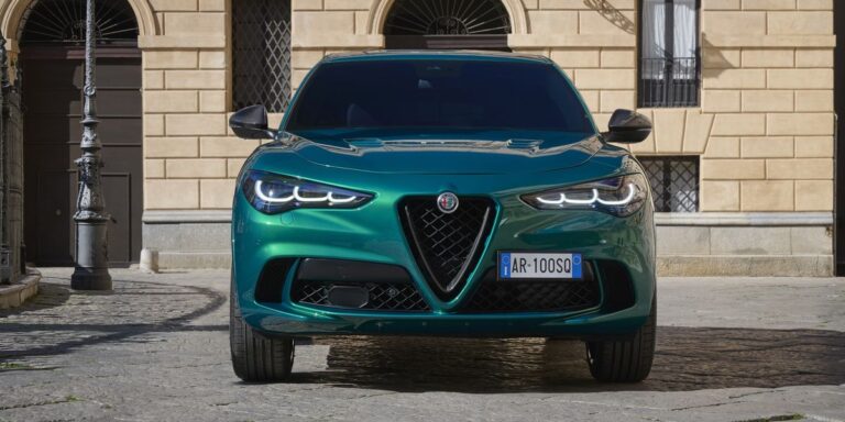 Alfa Giulia Stelvio Quadrifoglio 2023