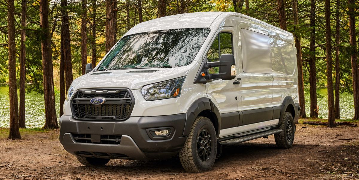 Ford Transit Trail 2023