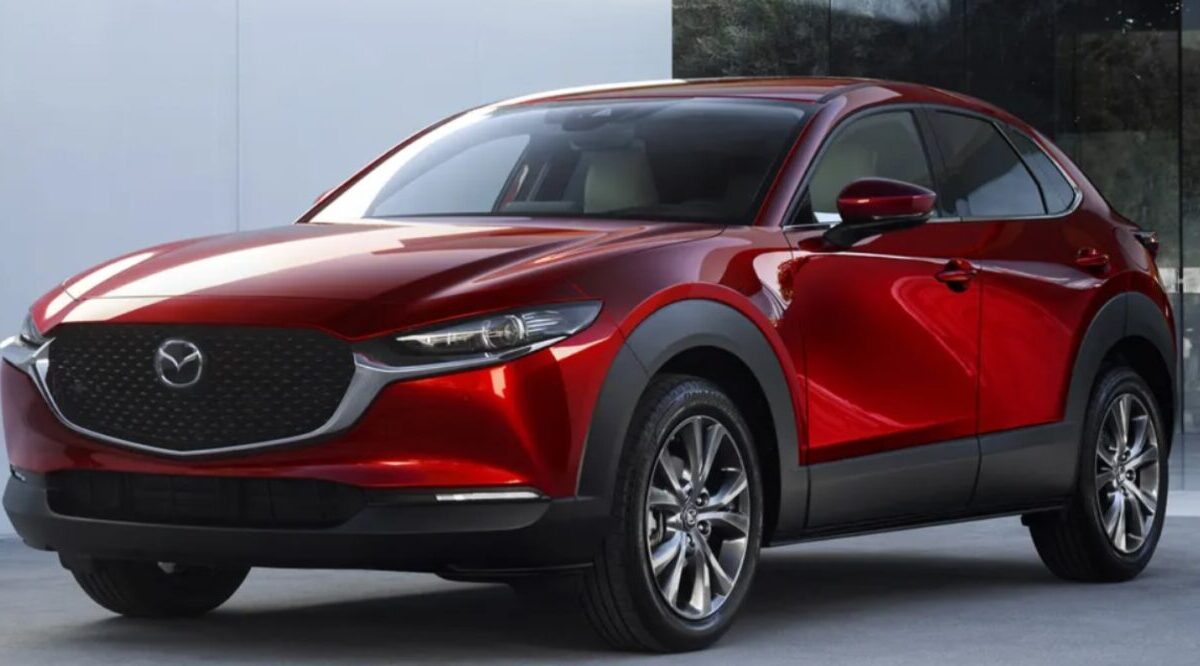 Mazda CX-30 2023 esterni