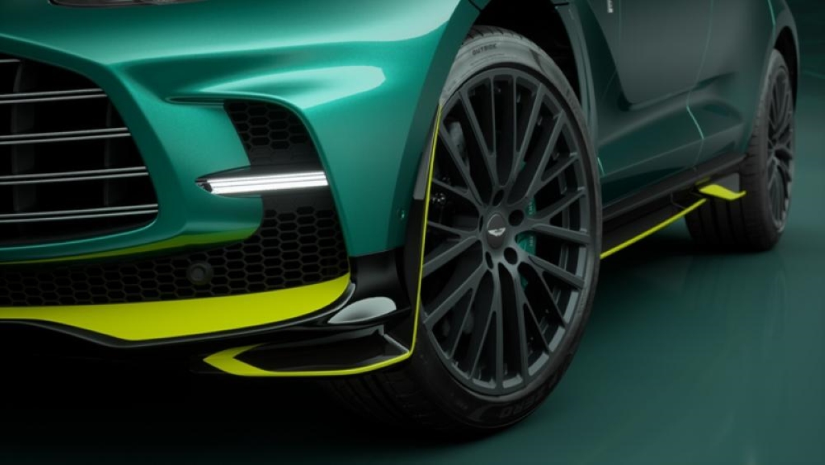 Aston Martin DBX707 AMR23