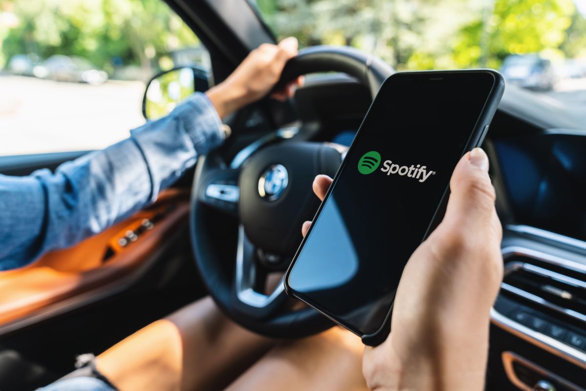 come ascoltare spotify in auto con bluetooth