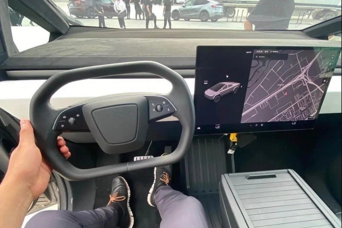 Tesla Cybertruck interni