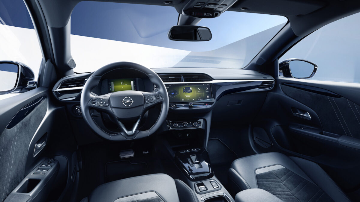 Opel Corsa elettrica interni