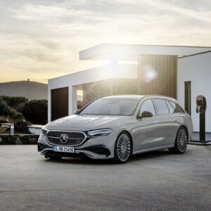 001-versione-station-e-class-resta-riferimento