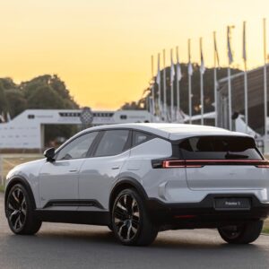 001-casa-svedese-lancia-versione-lunga-durata-nuovo-suv