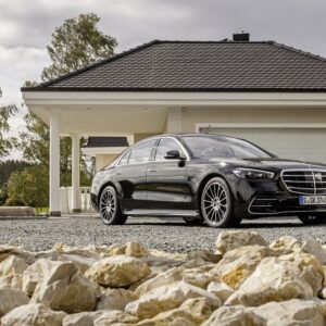 001-macchina-intestata-azienda-chi-può-condurla