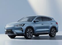 001-nuovo-marchio-elettrico-cinese-lanciato-nuova-versione-berlina
