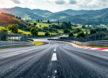 Immagine del GP del Mugello 2025 con auto da corsa