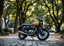 Royal Enfield Classic 650 in un paesaggio suggestivo