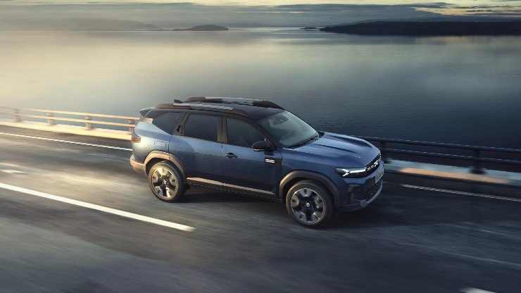 SUV Dacia ibrido