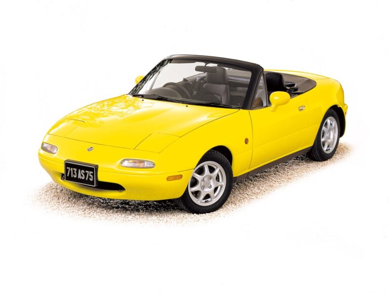 001-storia-quotazioni-prima-serie-filosofia-nipponica-auto-sportiva
