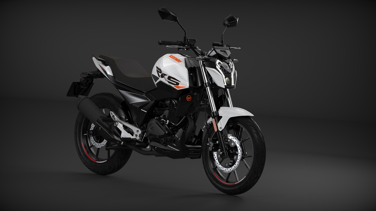001-moto-ideale-patente-a1-spendendo-poco