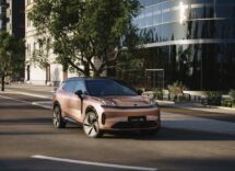001-azienda-svedese-nuovo-suv-mix-tecnologia-prestazioni