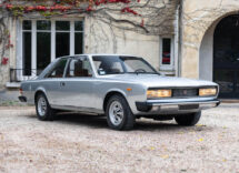 001-auto-tricolore-lusso-alta-fascia-prestazioni-rilievo