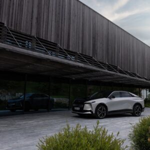 001-casa-transalpina-auto-elegante-tecnologica