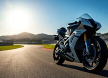 christian estrosi dalla pista alla politica la straordinaria carriera di un ex pilota motociclistico di successo 1766126404