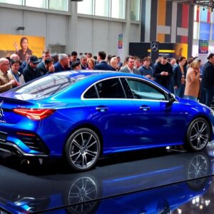 mercedes cla trionfa come auto dellanno 2026 al salone di bruxelles 1767963613