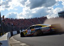 ryan preece trionfa nel clash al bowman gray stadium della nascar cup series 1770852180