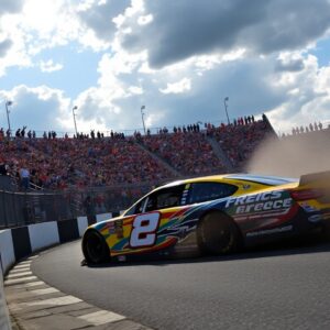 ryan preece trionfa nel clash al bowman gray stadium della nascar cup series 1770852180